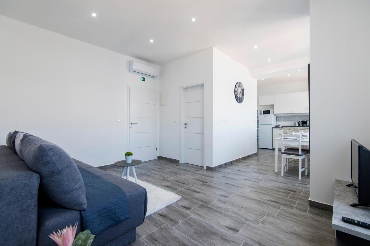 Pleasure Sea View Apartman