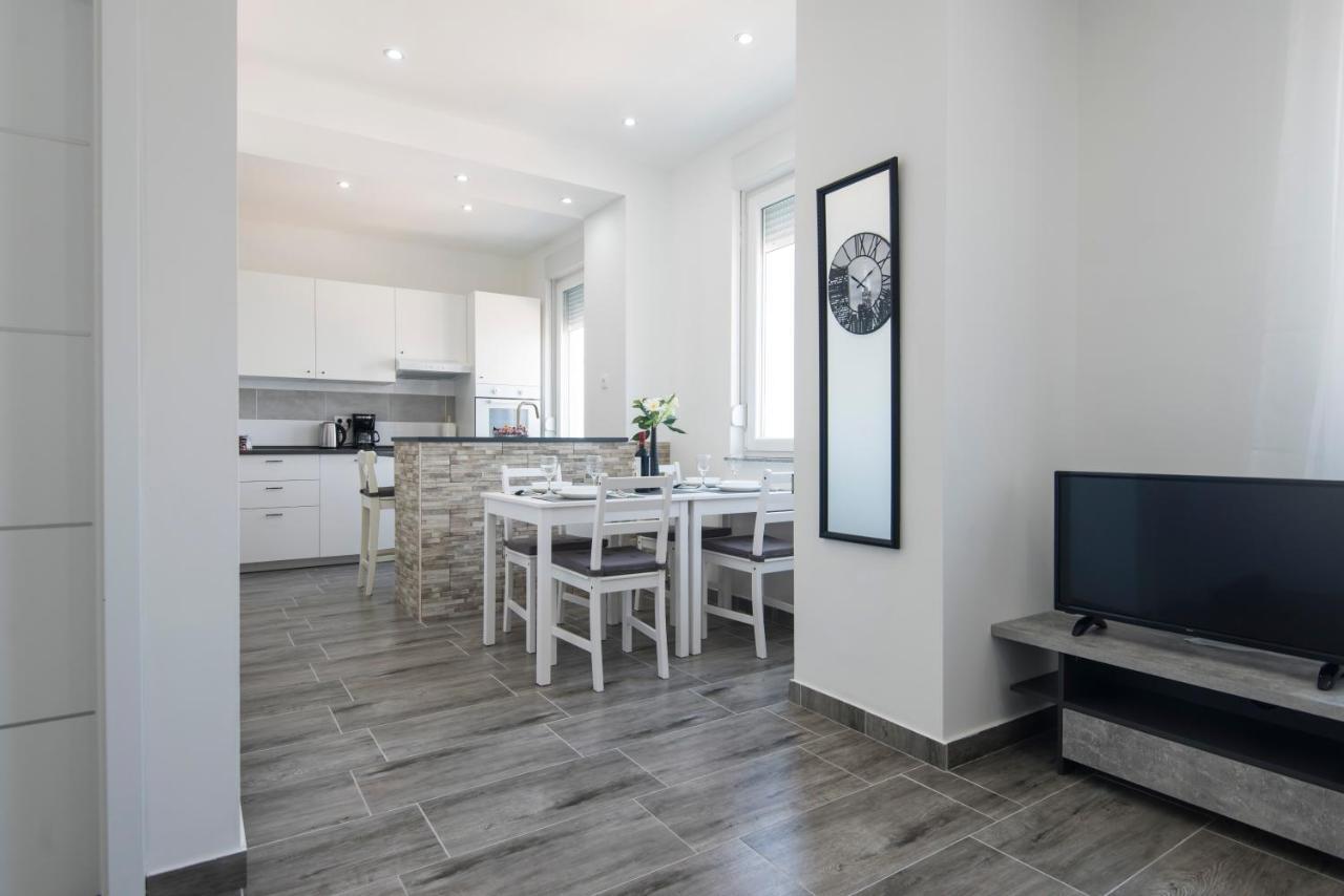 Apartman Pleasure Sea View *